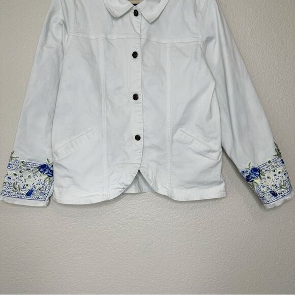 Denim & Co Vintage Embroidered Stretch Long Sleeves Jean Jacket - Picture 4 of 14
